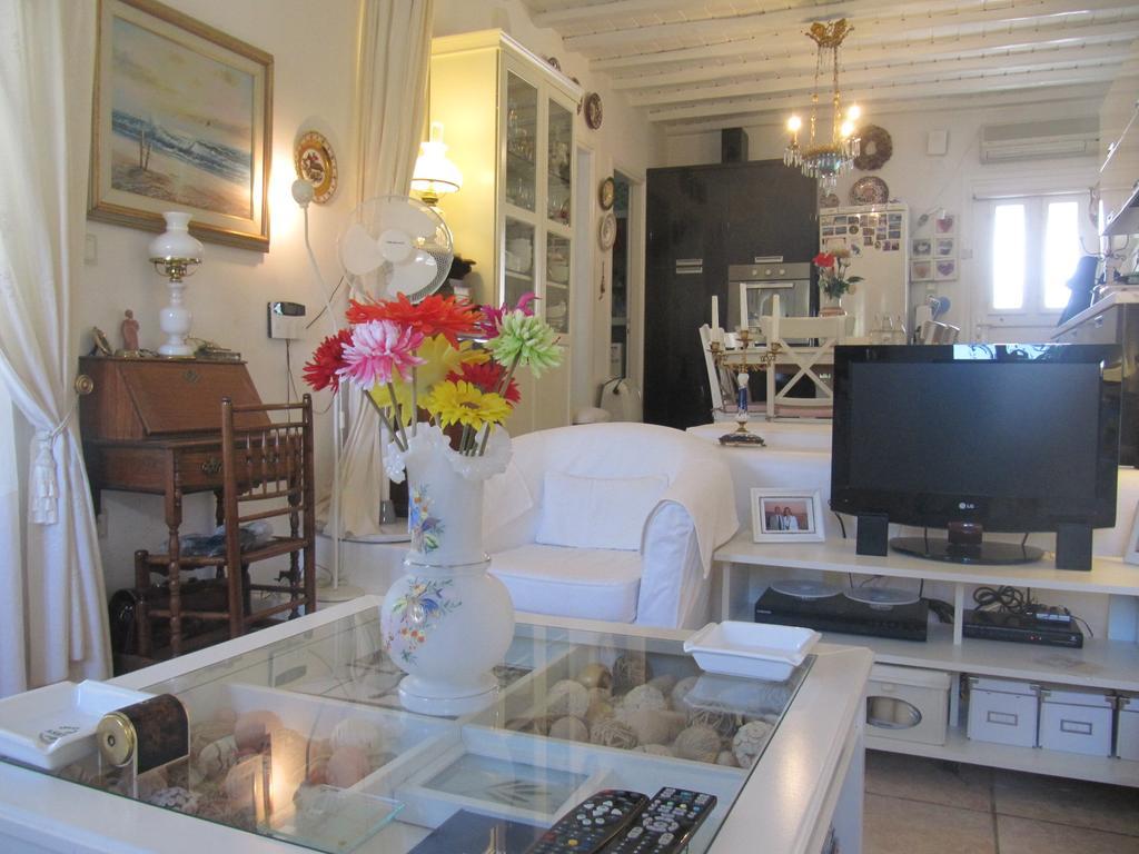Diles Complex Apartment 오르노스 외부 사진